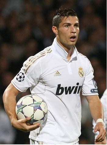 他继续展示 他继续展示