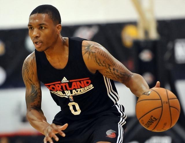 再用两枚关 再用两枚关